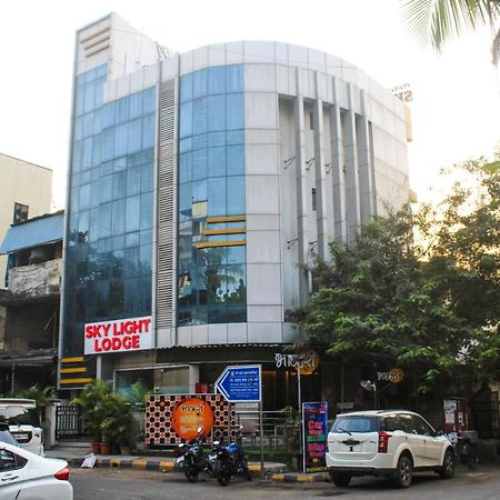 Hotel Skylight Navi Mumbai Buitenkant foto
