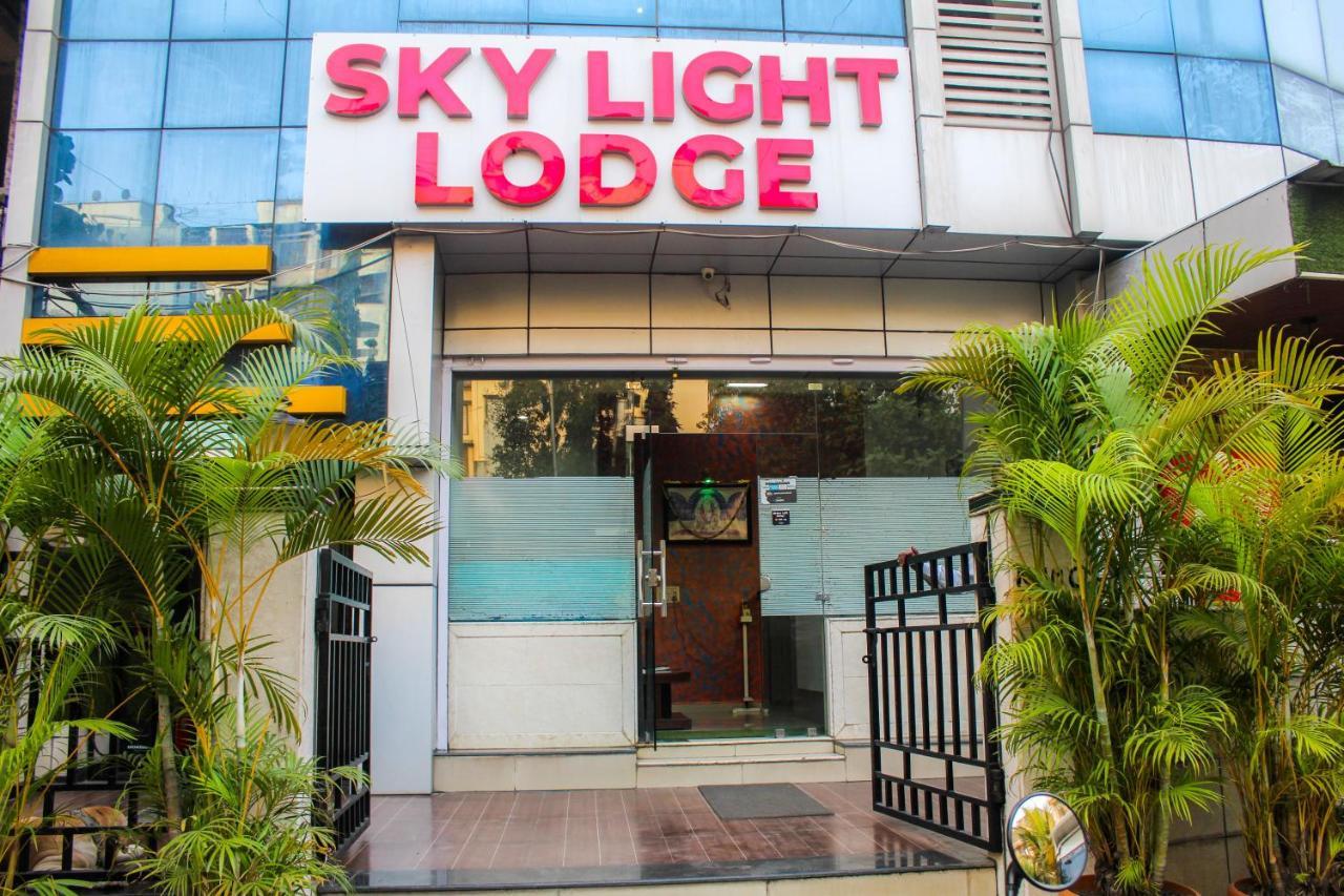 Hotel Skylight Navi Mumbai Buitenkant foto